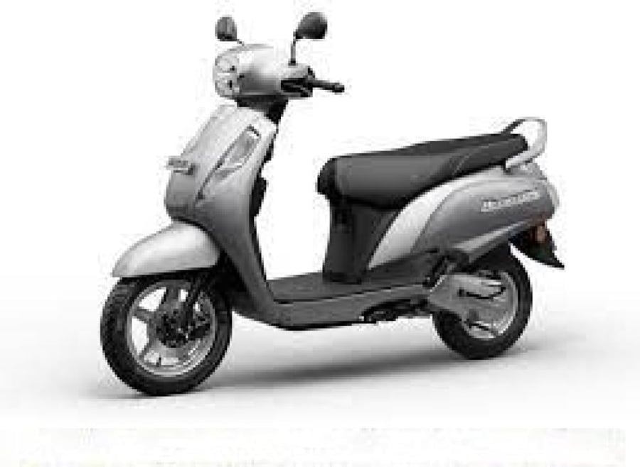 دراجة Suzuki Access 125 silver 2024