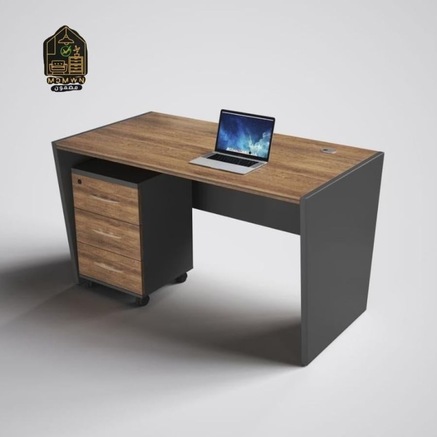 مكتب خشب بتصميم راقي وجميل لونين بني وبيج يزينون المكان ويزيدون الجمال