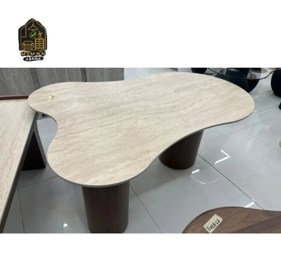 طاولة قهوة مودرن بتصميم انسيابي