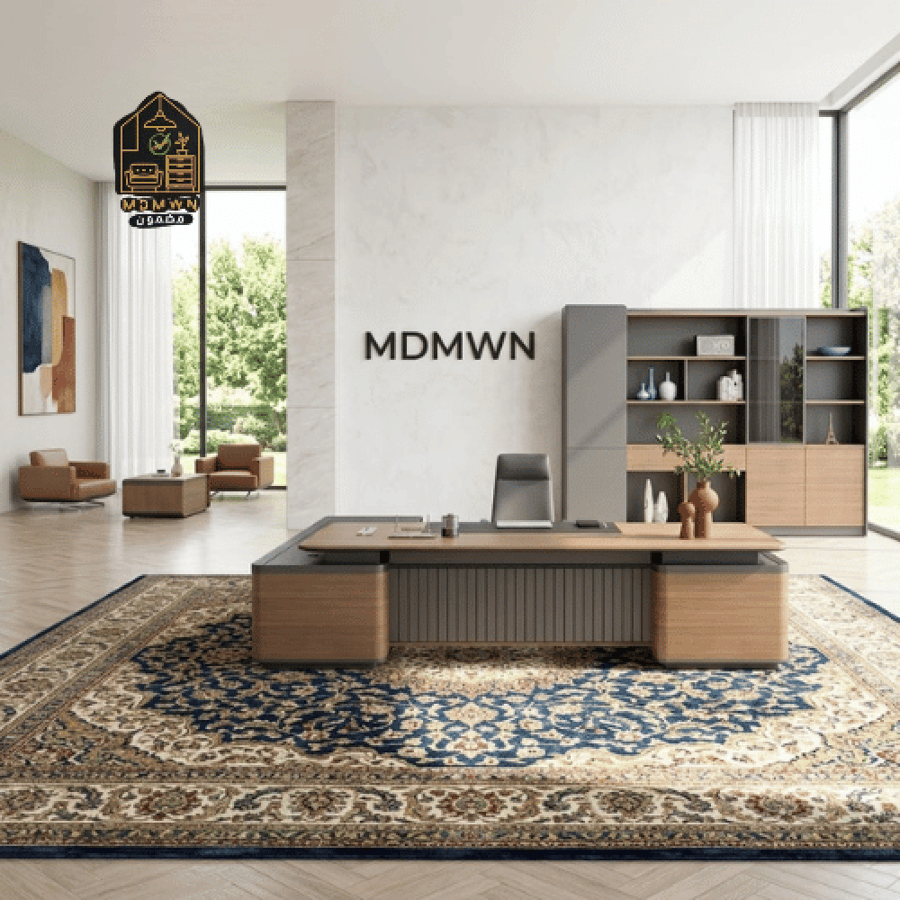 Multi-size executive desk set