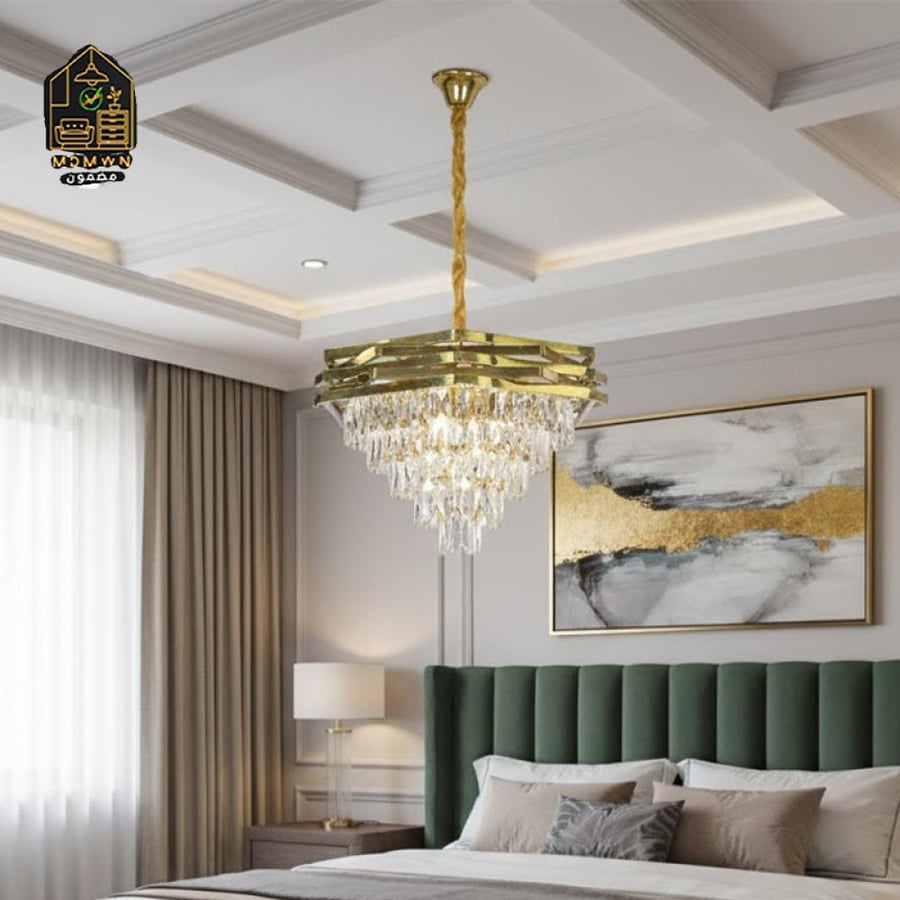 Modern crystal chandelier with engraved crystal