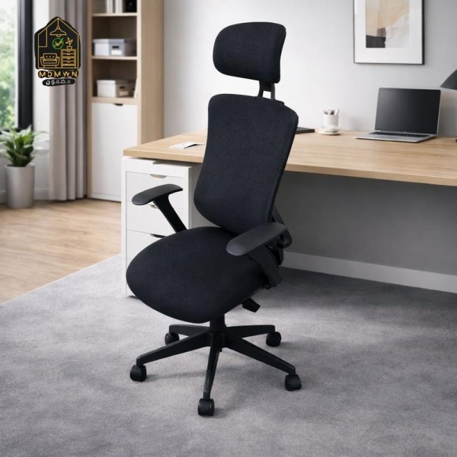 Swivel mesh office chair with headrest