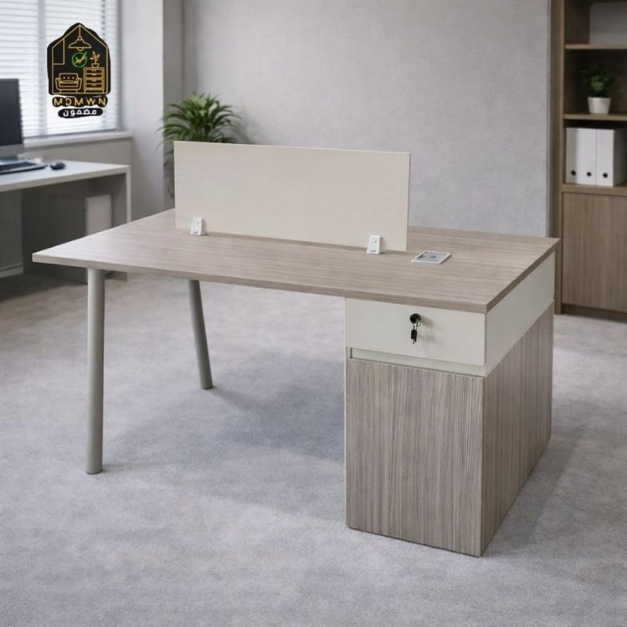 Staff office partitions in multiple sizes
