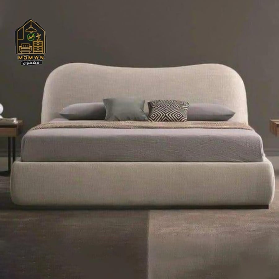 سرير مودرن بتصميم هادي ومريح