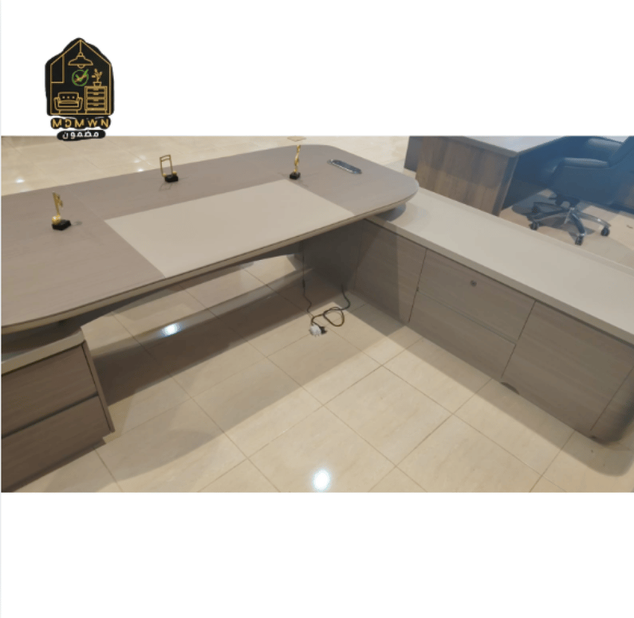 طقم مكتب تنفيذي بتصميم مودرن
