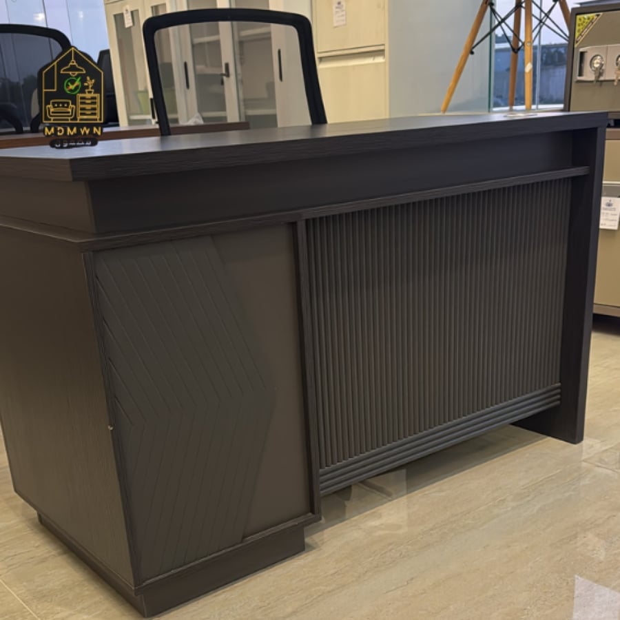 Integrated executive office with multiple options