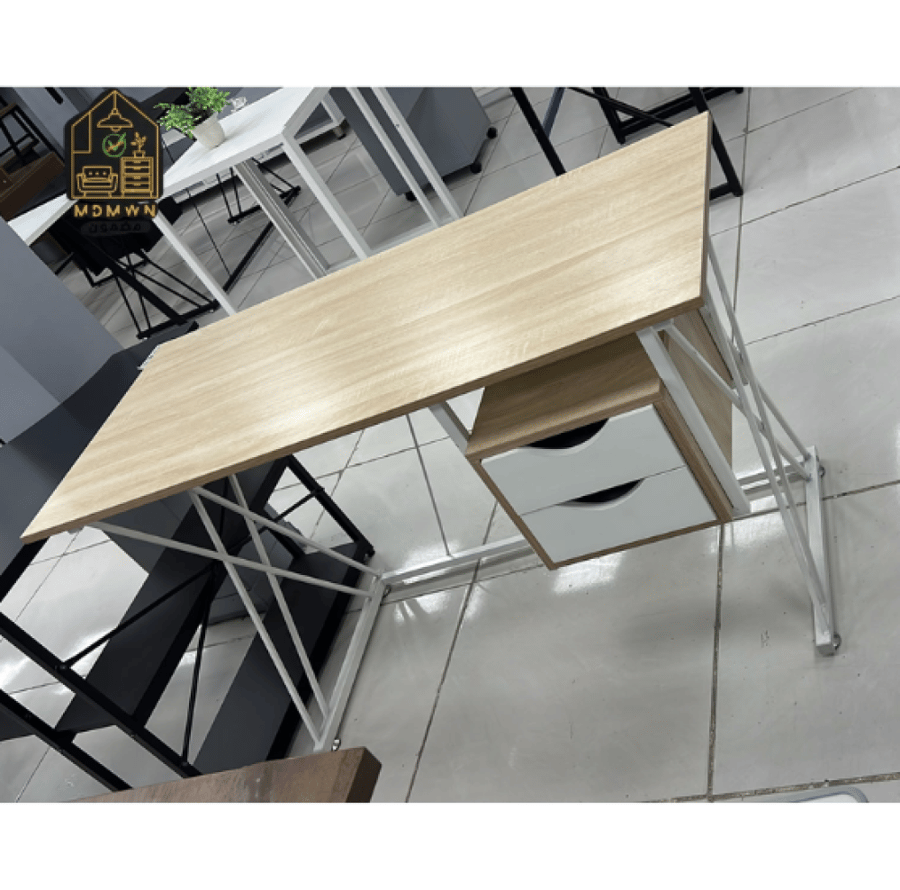 Elegant desk in multiple colors, 120 cm