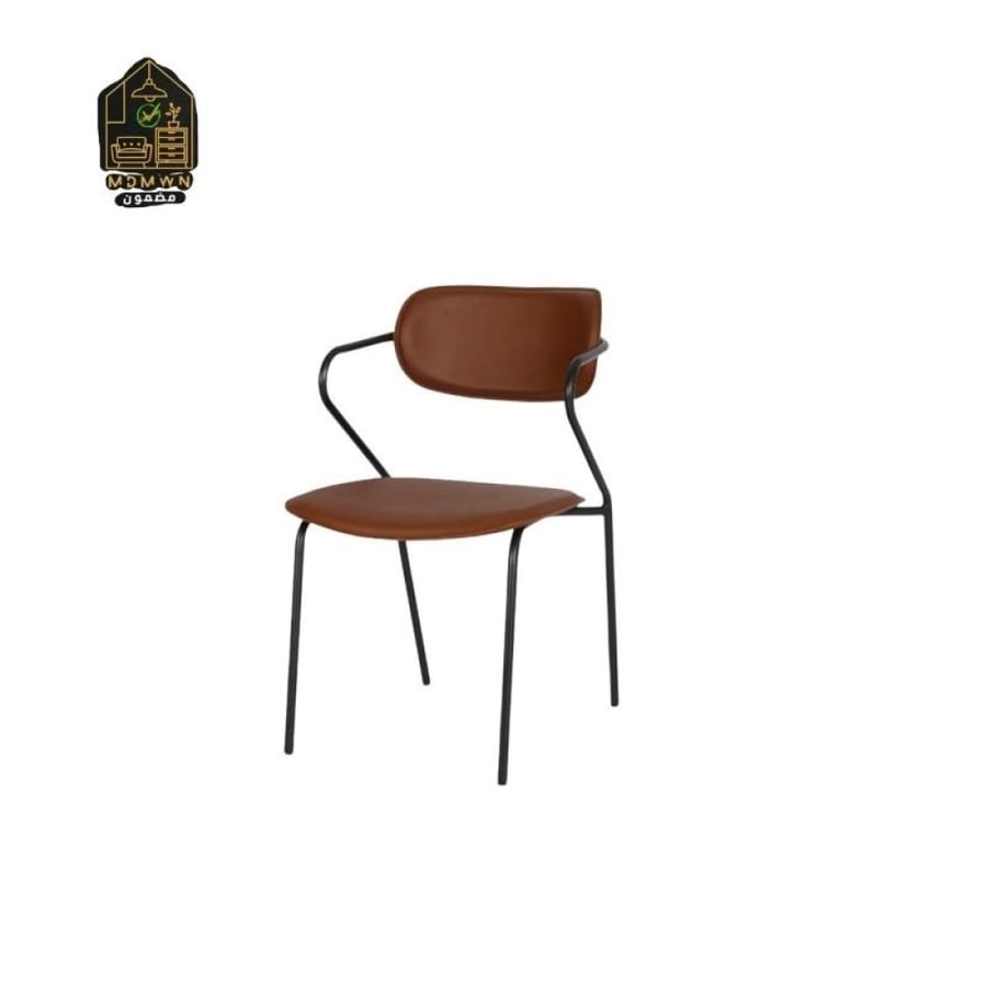 كرسي أنيق  يجمع بين البساطة والراحة في كل لمسة