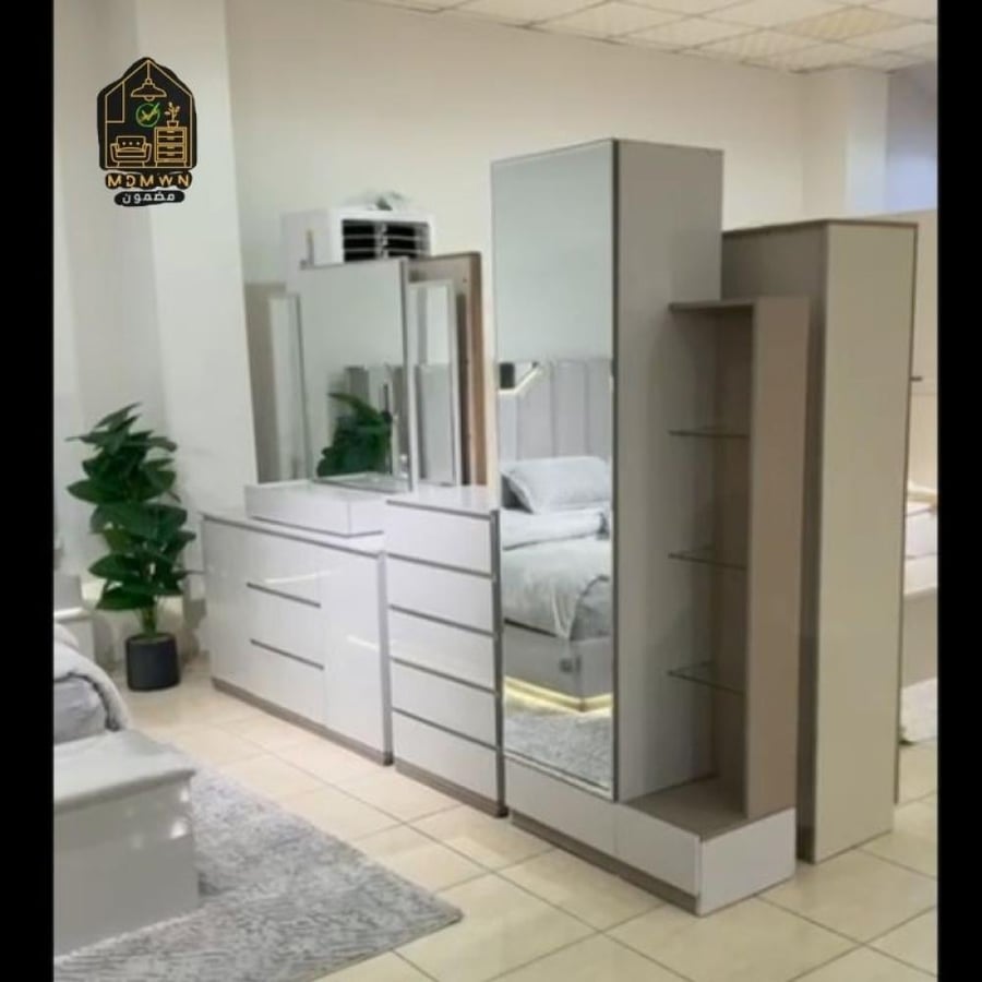 طقم غرفة نوم تصميم عصري وجميل