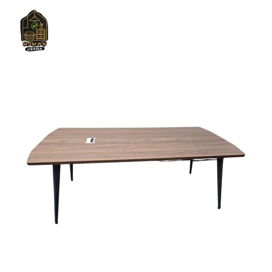 Elegant meeting table in multiple sizes