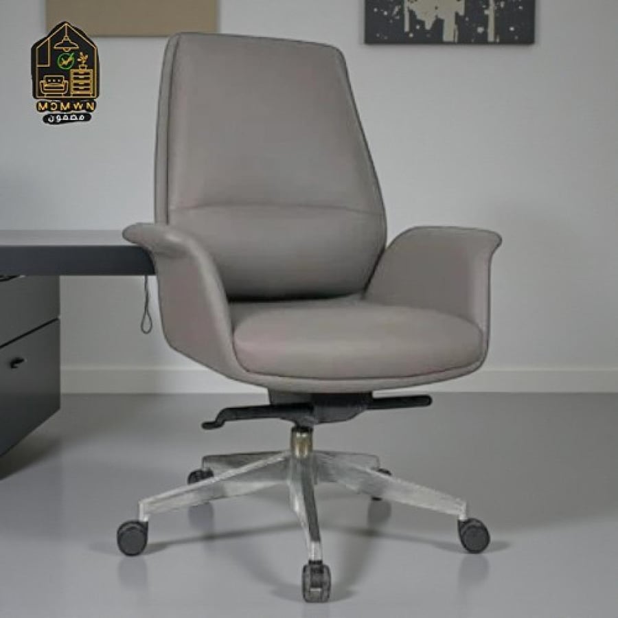 Leather swivel office chair with short back