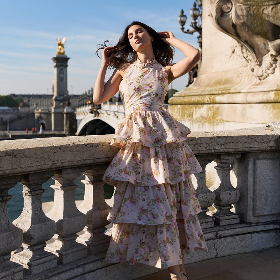 فستان الزهور المعتقة |  Vintage Floral Dress