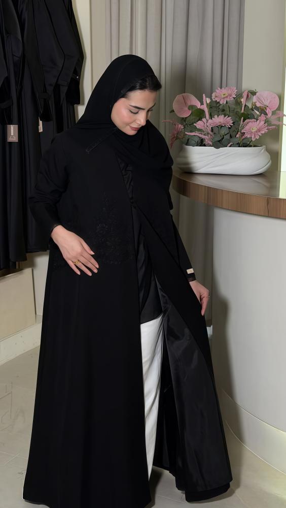 عباية حمدة