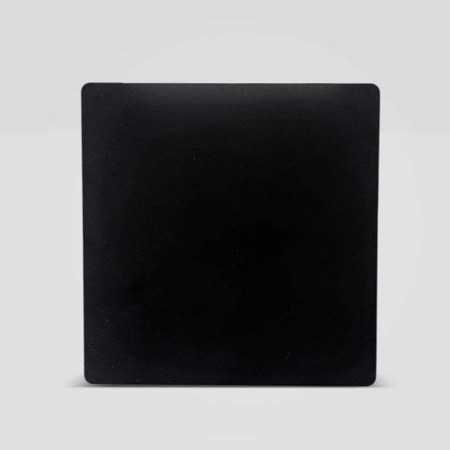 مفتاح مفرد وسيط أسود مطفي 16 أمبير 4 Way مقاس 7 × 7 سم