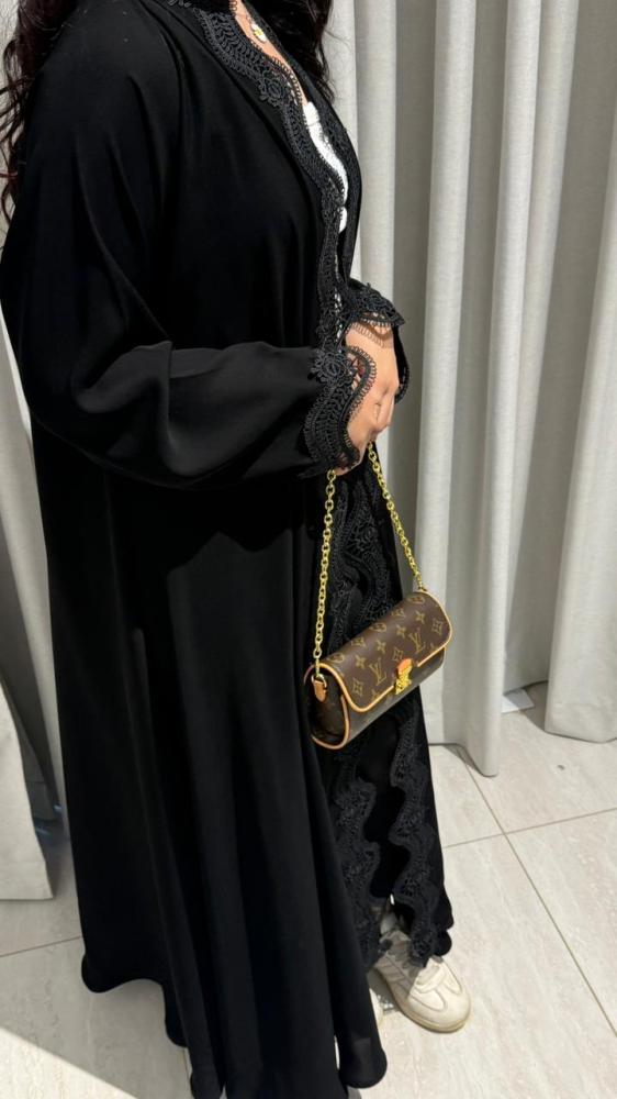 عباية ثريا