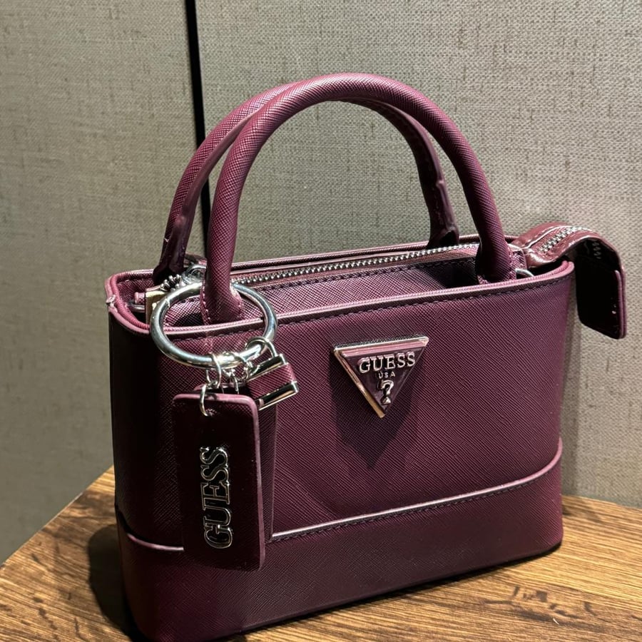 جس عنابي guess