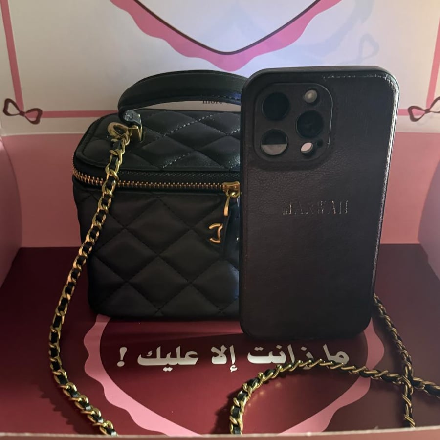 شانيل ميكب باق اسود