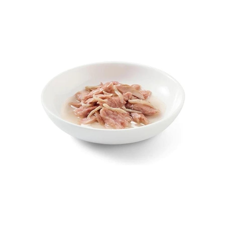Chizer moist food for adult cats with tuna flavor and anchovy fish - 85 grams