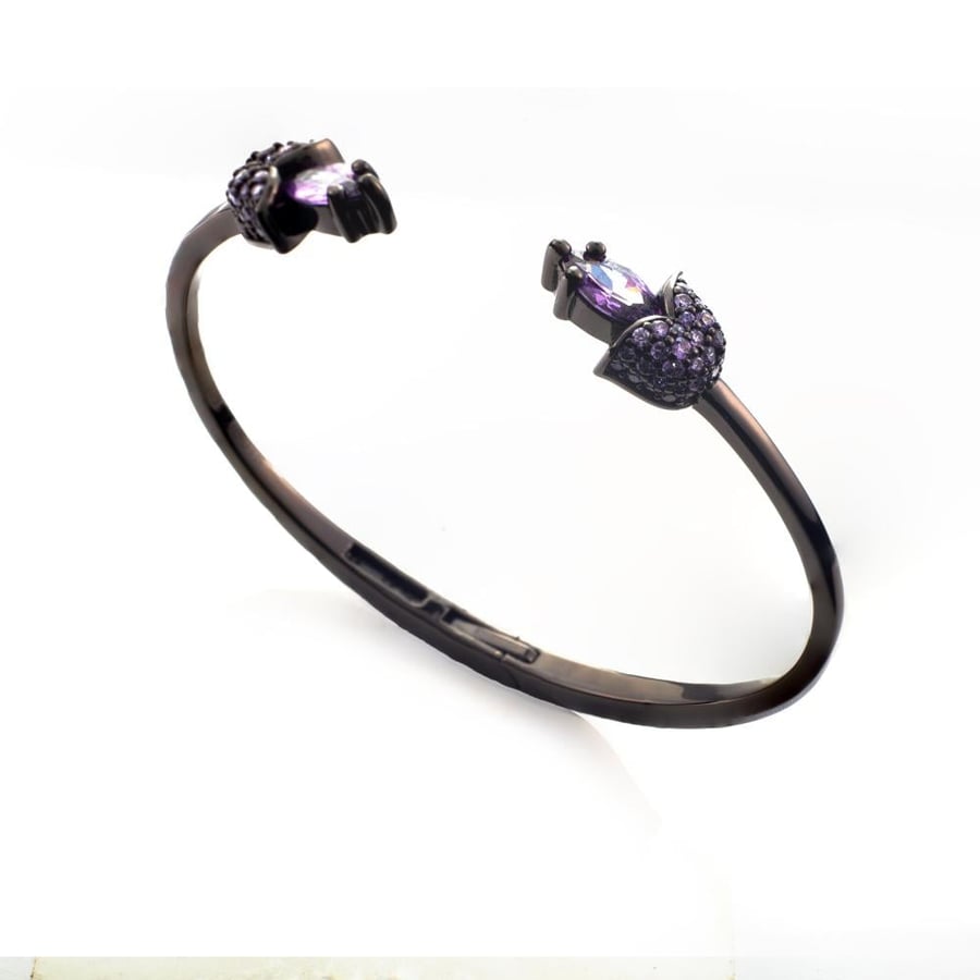 Lavender flower bracelet black