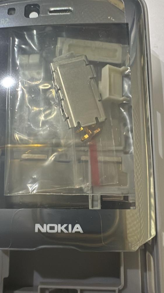 كفر جوال نوكيا Nokia N82 الفرصة الأخيرة للأسطورة : طقم اصلاح (فلاش الزينون) الأصلي - مخزون وكالة