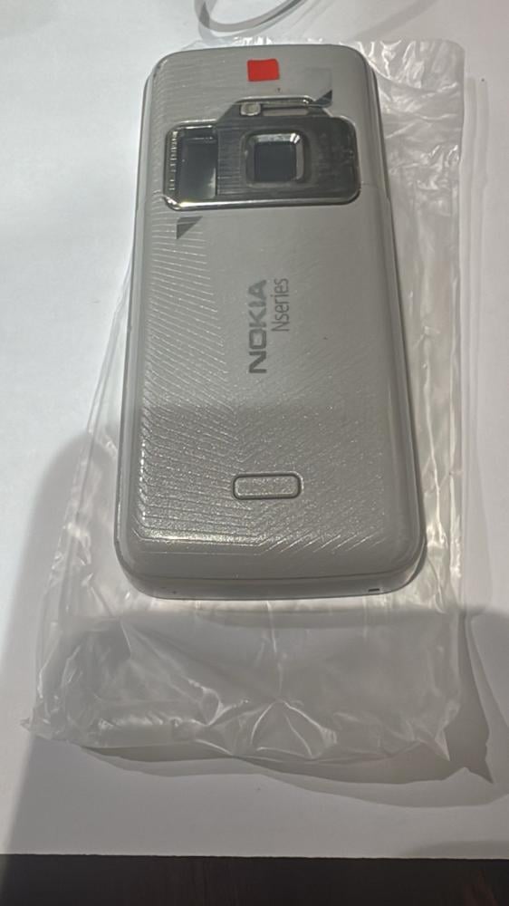 كفر جوال نوكيا Nokia N82 الفرصة الأخيرة للأسطورة : طقم اصلاح (فلاش الزينون) الأصلي - مخزون وكالة