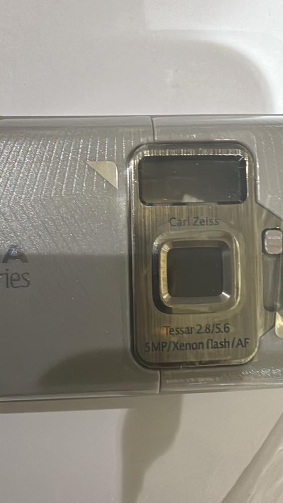 كفر جوال نوكيا Nokia N82 الفرصة الأخيرة للأسطورة : طقم اصلاح (فلاش الزينون) الأصلي - مخزون وكالة