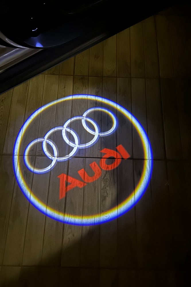 بروجكتر  LED ترحيبية لاسلكية لباب سيارة قطعتين