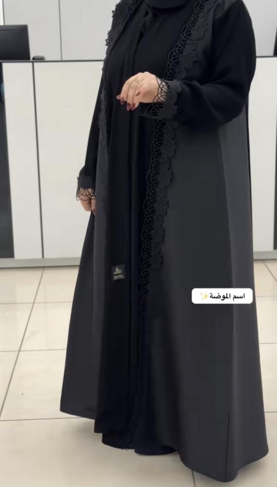 عباية سكر بدانتيل انيق من الامام مع تدخيلات التفته