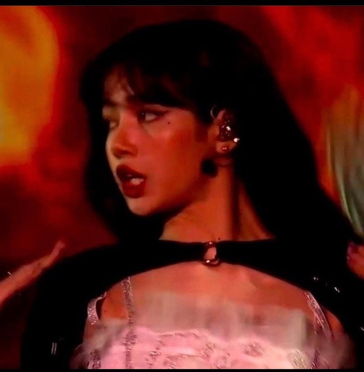 ساره القرشي