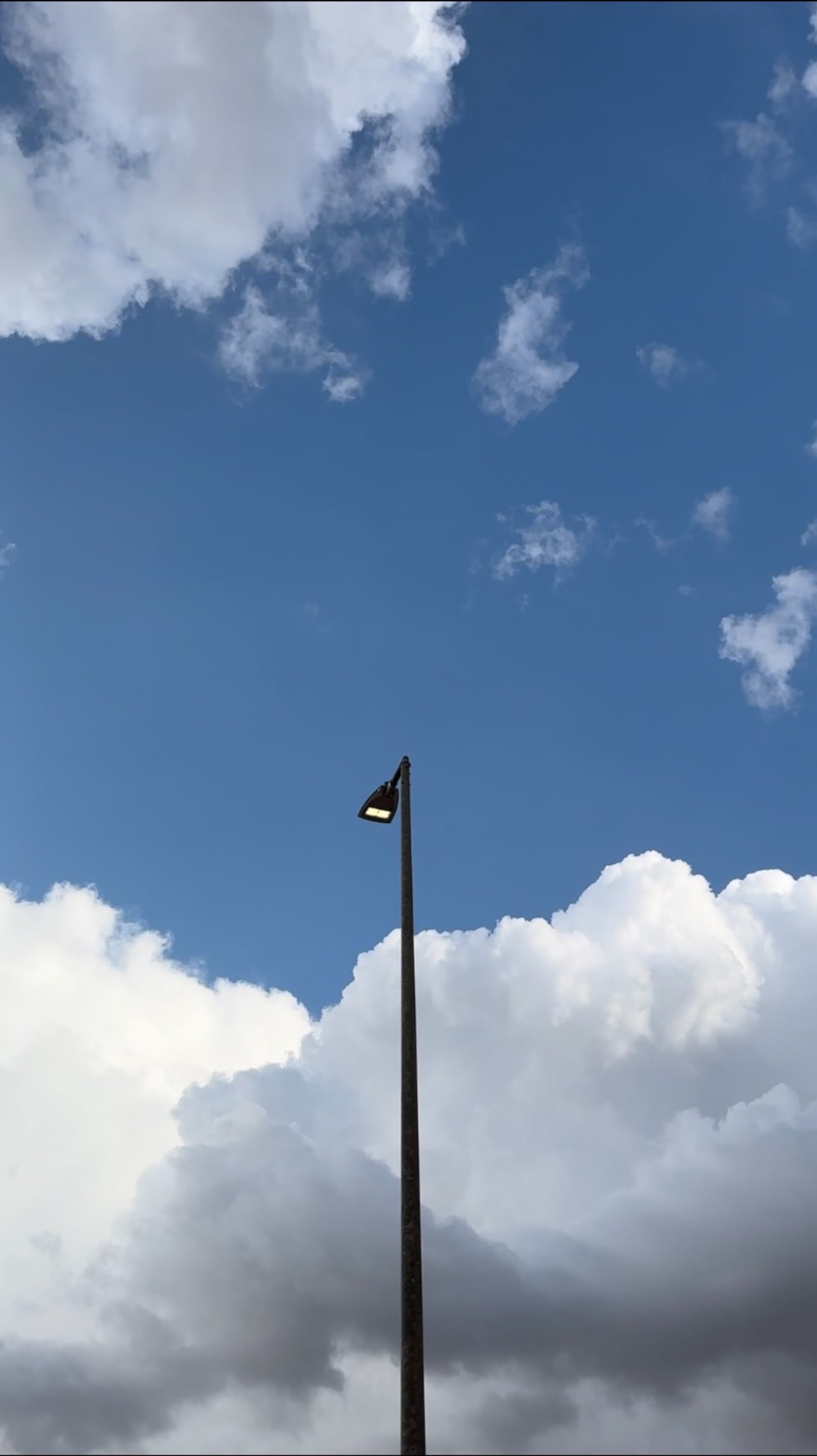 فاطمة الدوسري