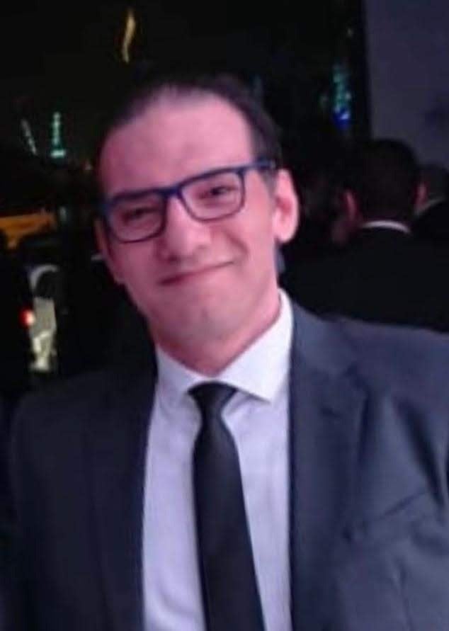 Khairy 