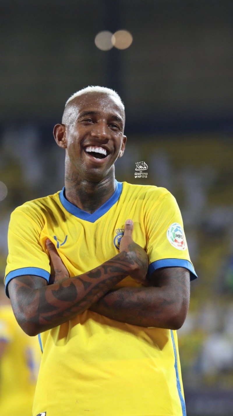 خالد عبدالعزيز