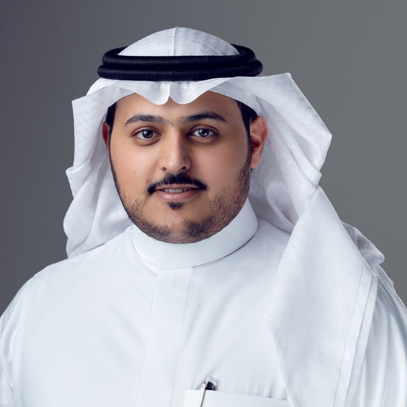 عمر ال مبارك