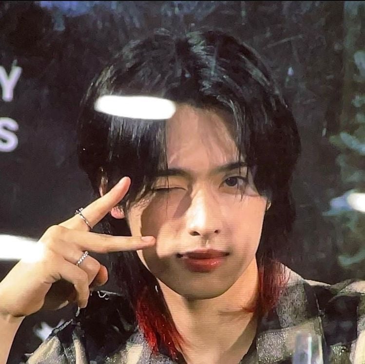 نورة العنزي