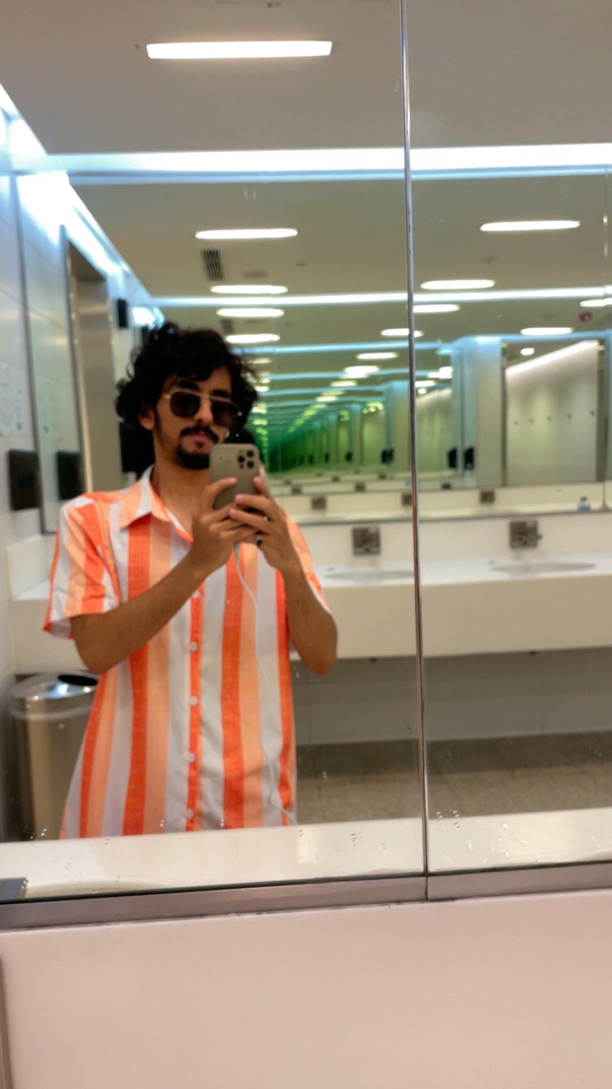 سام الكاهلي