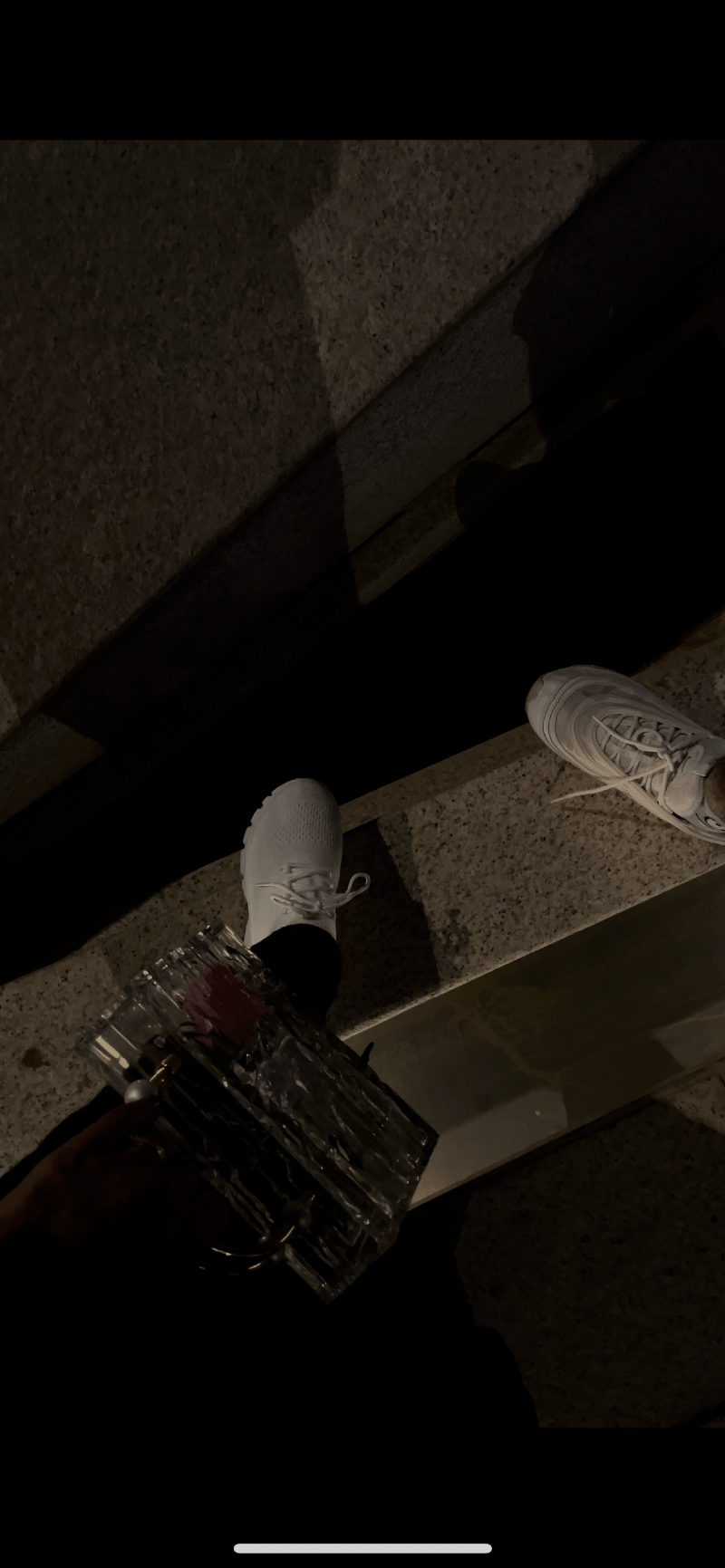 مايا العنزي