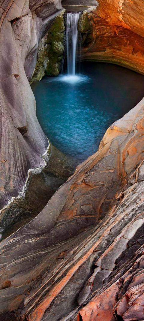 عبدالرحمن حسن