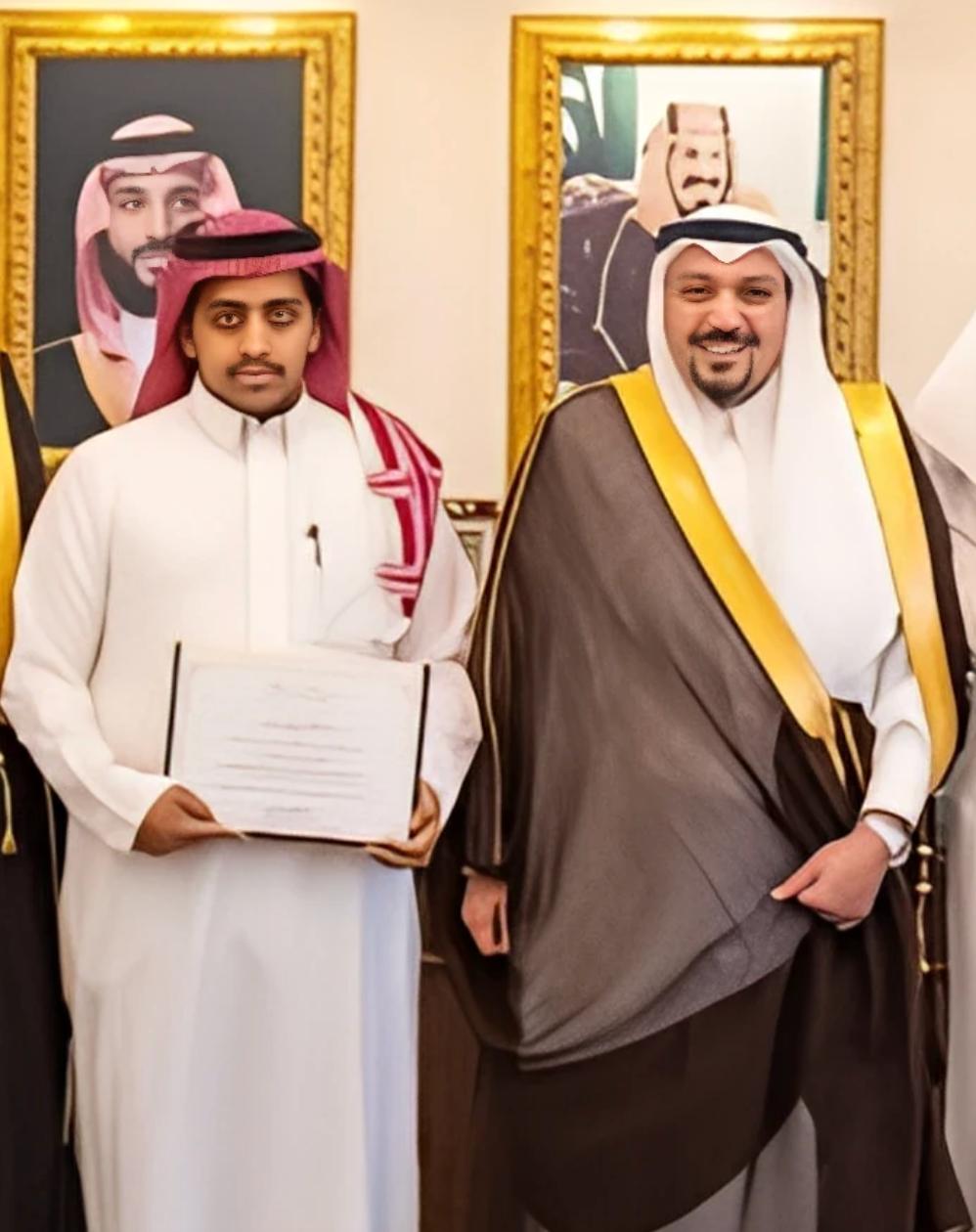 معاذ القرشي