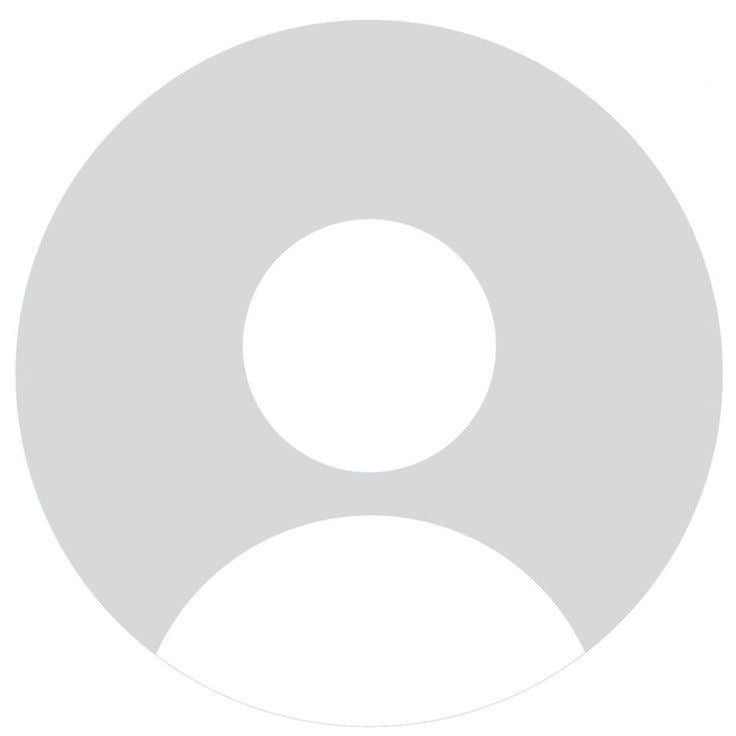 اشواق القمر