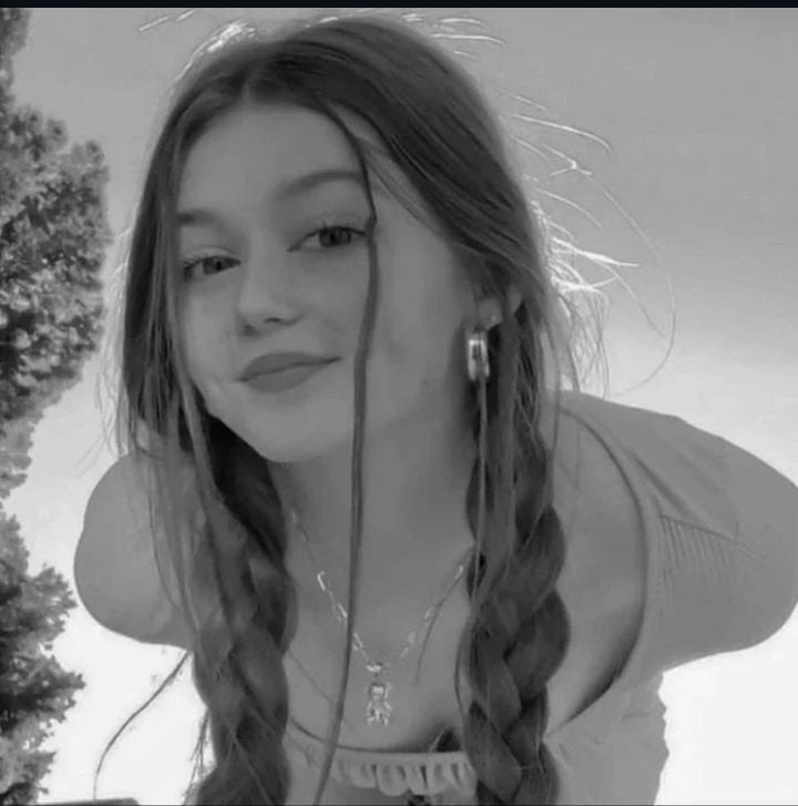 عائشه الرشيدي