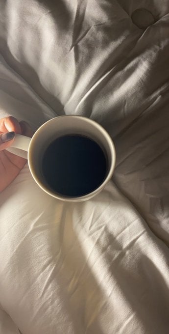 منى اليزيدي