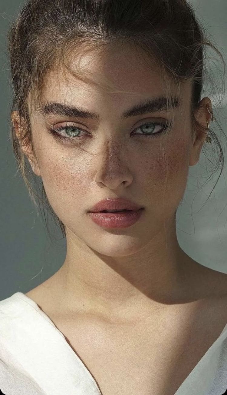 خلود الهاجري