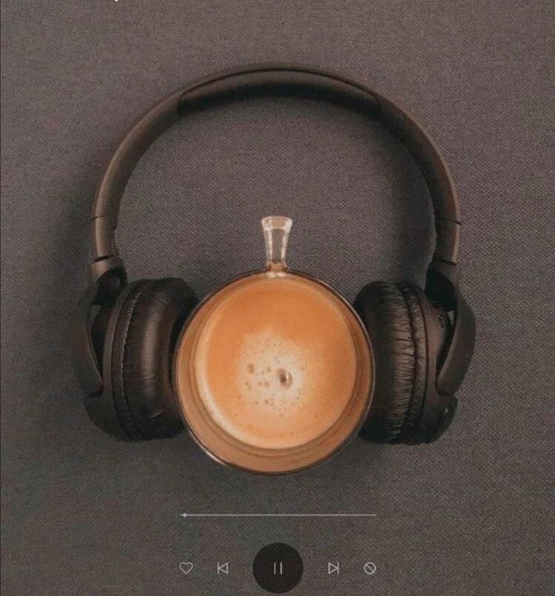 صقر علي