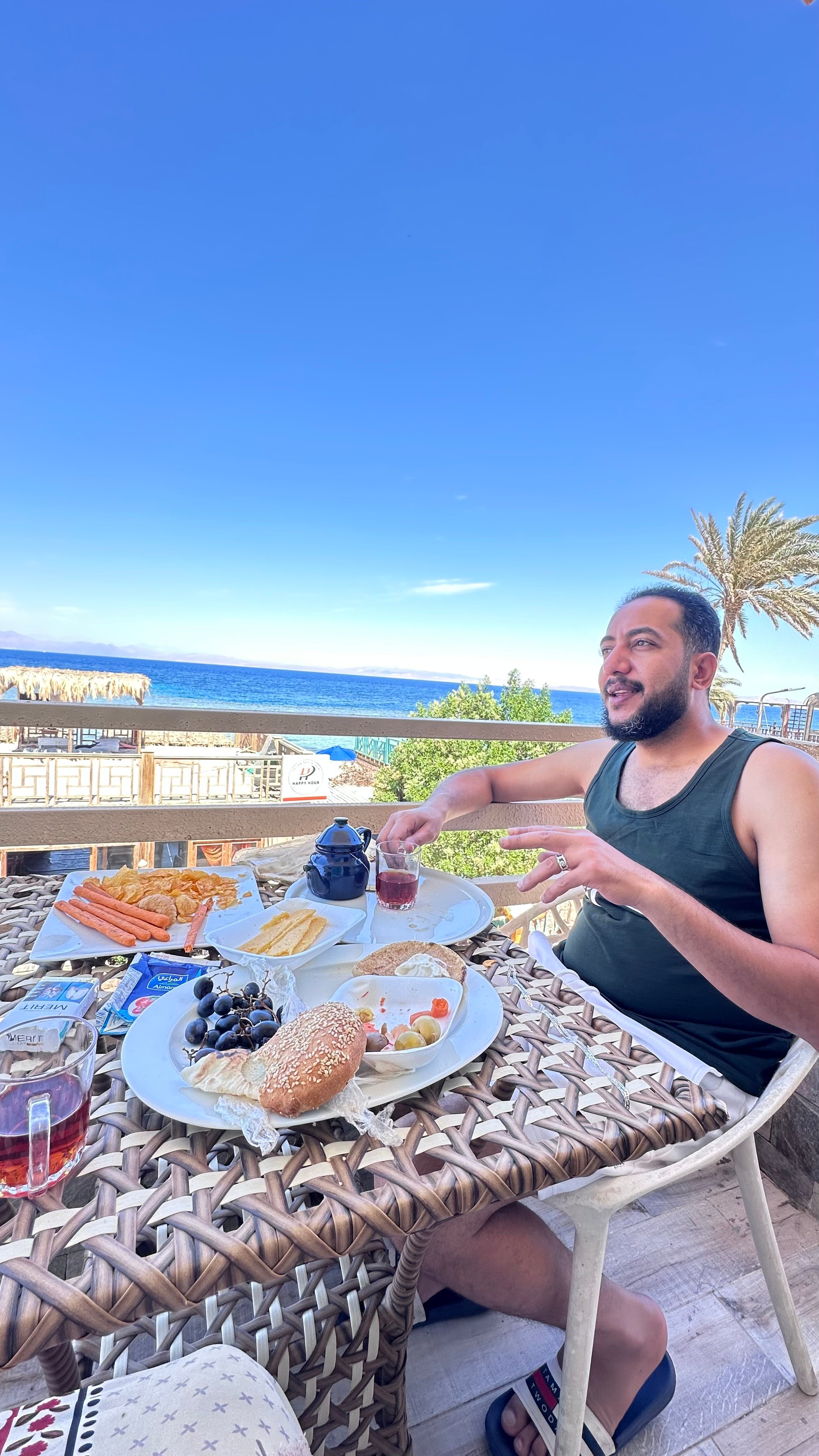 حسام حسين