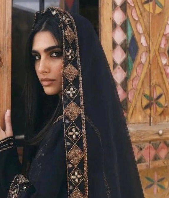 حنان الياسي