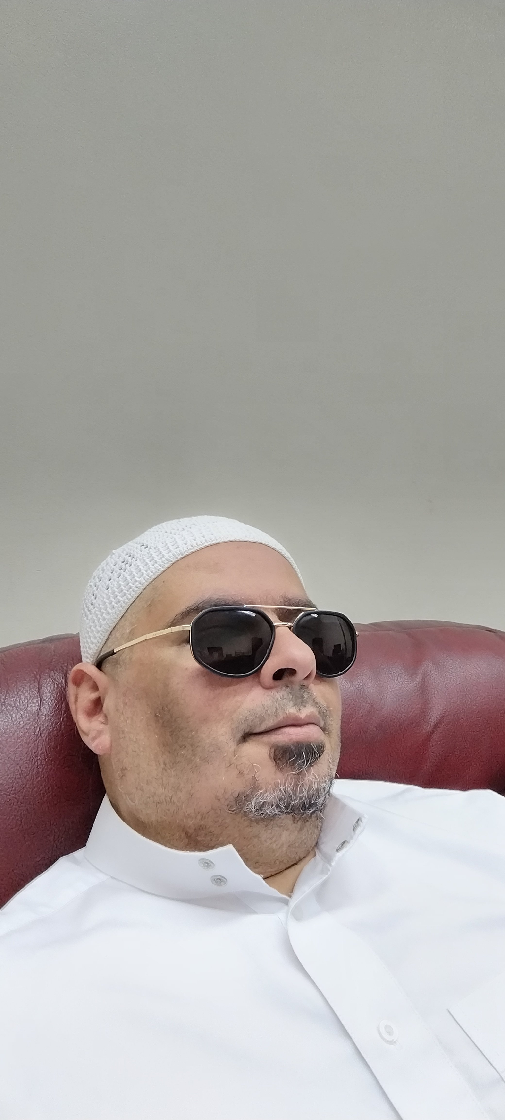عاطف حسن