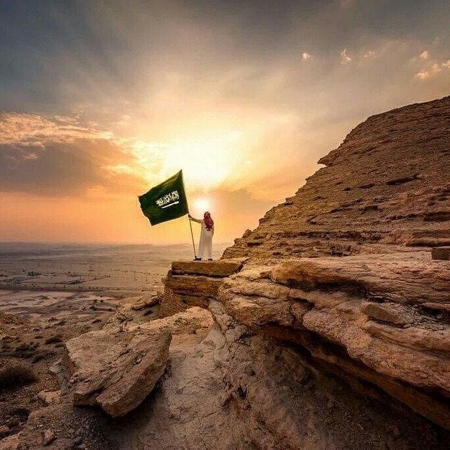 ساره نايف