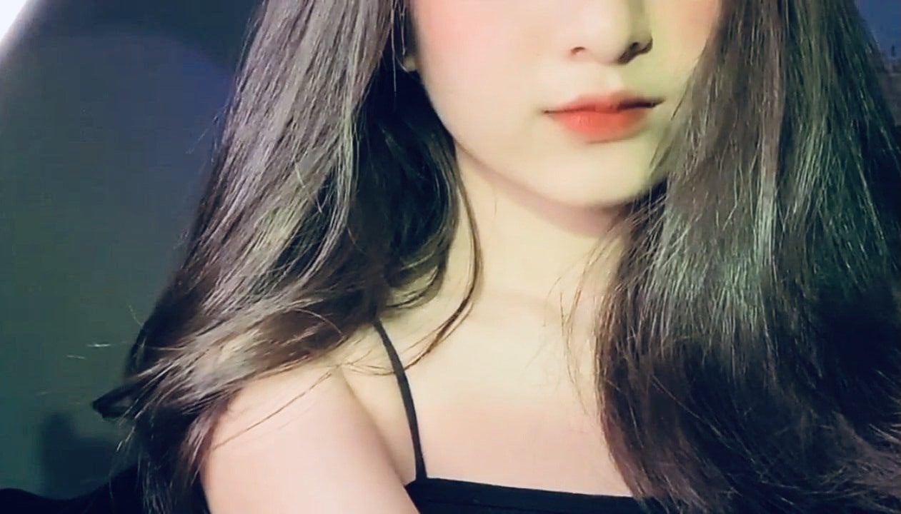 خديجه الراجحي