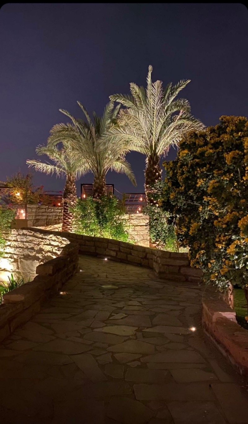 مريم العنزي