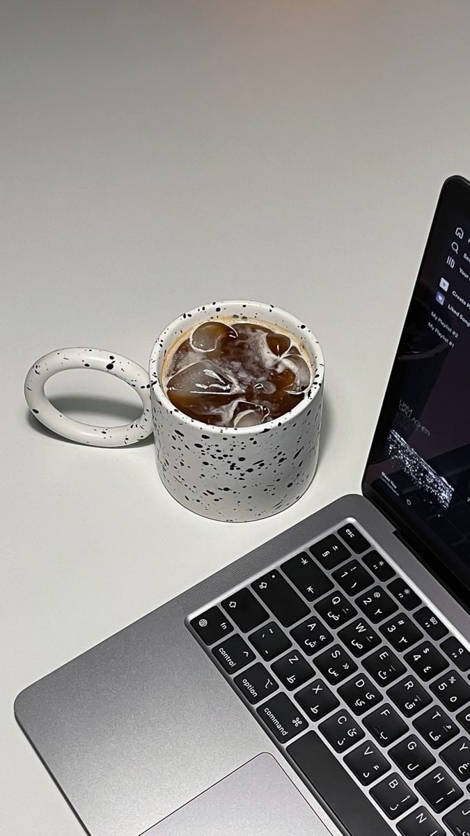 حنان الخليفه